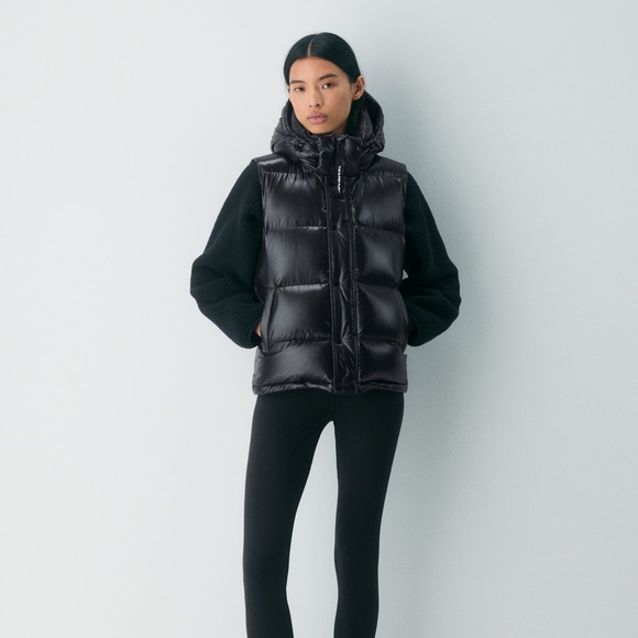 Aritzia Jackets & Blazers - Aritzia Super Puff Vest - Liquid Shine NEW WITHOUT TAGS